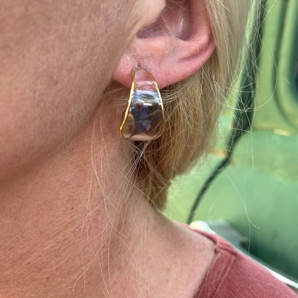 Handmade Real Pressed Dried Flower Botanical Resin Hoops - Picture 10 of 17